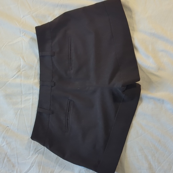 Black shorts - Picture 2 of 2